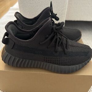 Yeezy Boost 350 Black